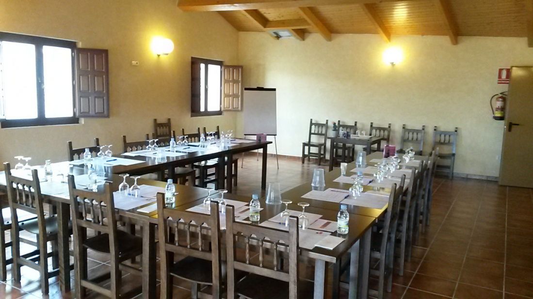 Sala de catas y visitas guiadas Sala de catas y visitas guiadas